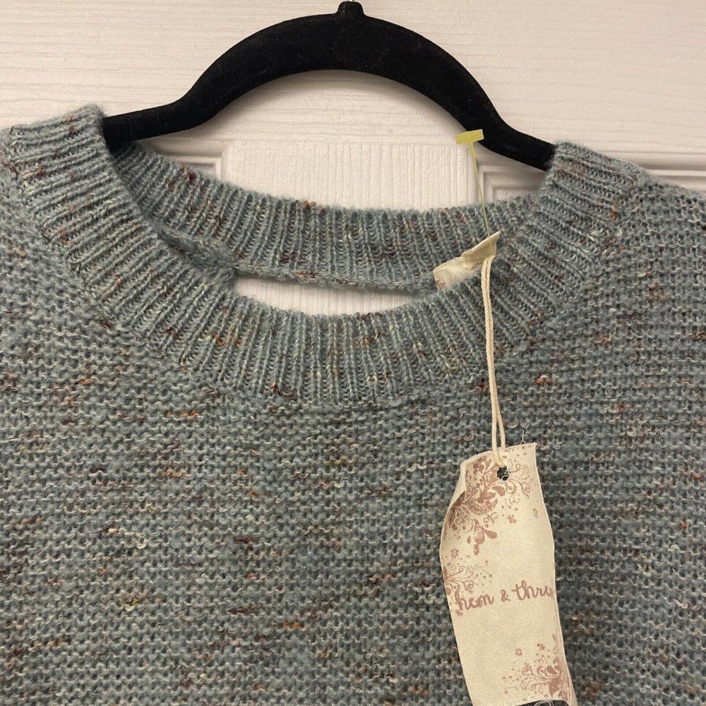 NWT Hem And Thread Blue Mixed Sweater Knit Womens Small. Adorable Back Detail. - Picture 3 of 7